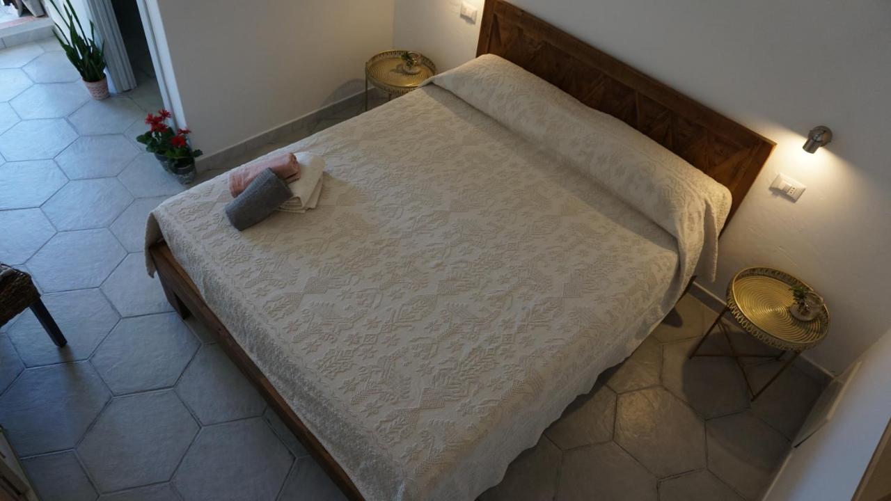 Li Petri Manni Olbia Exterior foto